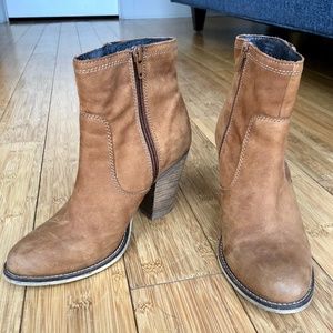 ALDO genuine leather block heel ankle boots